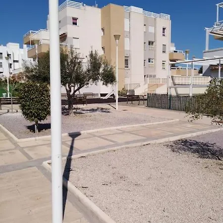 Atico Con Terraza En El Toyo شقة المرية